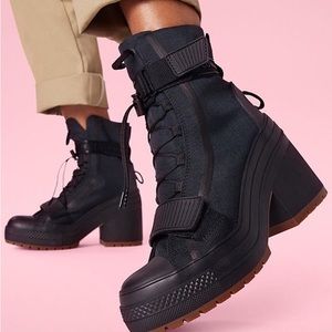 Converse Chuck Taylor GR82 ALL STAR Black Ankle Boots Women’s Shoe Size 8